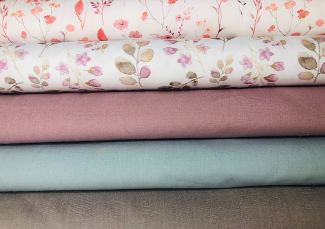 popeline stoff stoffe stoffauswahl nähen material materialien ribstrick jersey baumwolle baumwolljersey unifarben bunt meergrün beige melange hellbeige hellblau jeansblau nude rosa altrosa altmauve kamel pfirsisch vintage grün